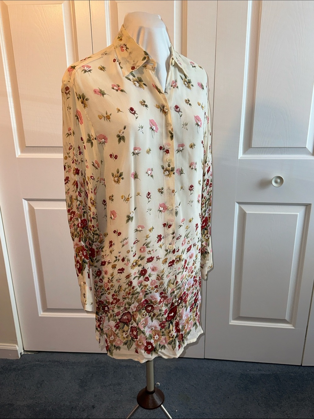 Amanda Smith Sheer Cream Floral Long-Sleeve Shirt Dress with Pink & Red Blooms